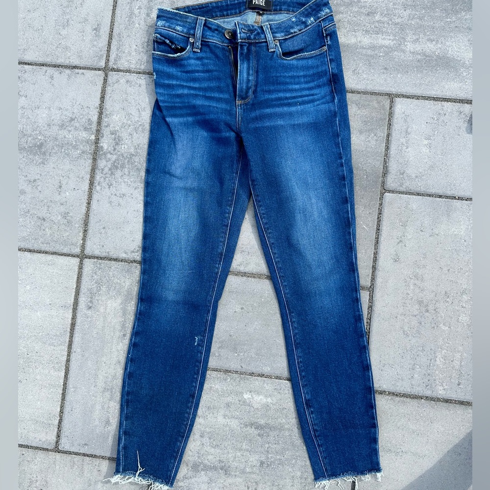 Paige hoxton ankle skinny Jean size 26. Raw hem